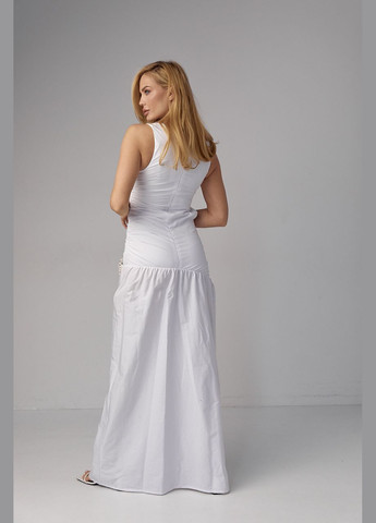 Белое откровенный платье макси с драпировкой и вырезом на талии - белый Lurex