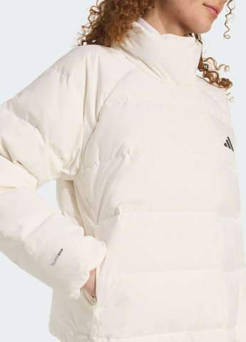 Біла демісезонна пуховик helionic climawarm relaxed adidas