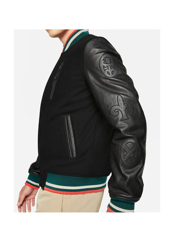 Чорна куртка чоловіча lfc m nk air dstryr black Nike