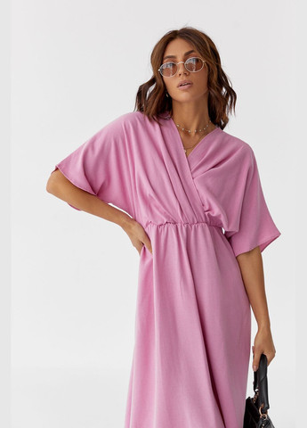 Розовое кэжуал женское платье миди с верхом на запах 2691 Lurex однотонное