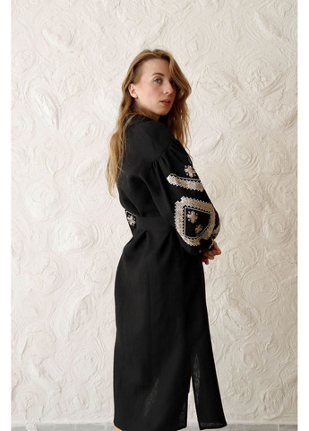 Чорна сукня жіноча «зерно» з машинною вишивкою, 100% льон, розміри xs–4xl, з кишенями та поясом MOTYV з геометричним візерунком