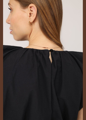 Черное платье собрано по талии, женское цвет черный цб-00276512 Reyon