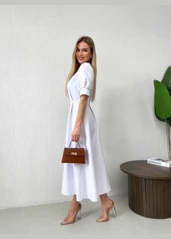 Белое женское платье Osoblyva