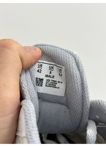 Белые демисезонные кроссовки мужские adidas vz total white. No Brand VZ Total White.