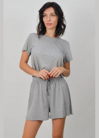 Серая всесезон пижама из вискозы футболка + шорты Leinle 1135/15001 gray