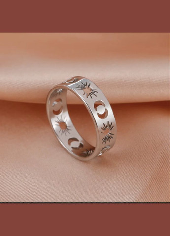 Кольцо "Солнце и Луна" из Медицинской Стали R028S-09 Символ Вечной Гармонии (Размер: мм (9 США)) Spikes (338861344)