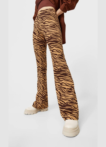 Штани демісезон,бежевий в коричневі візерунки, Stradivarius (265622331)