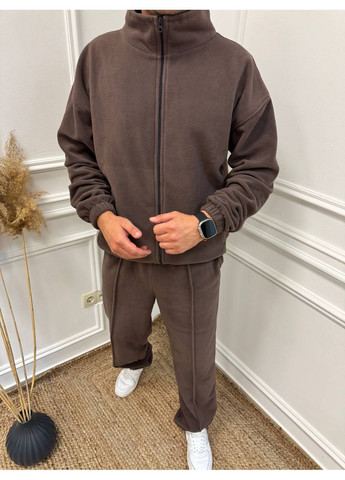 Коричневый зимний костюм мужской флисовый брюки и соп худые без капюшона. No Brand