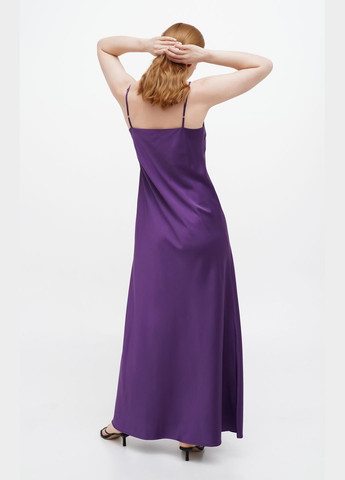 Фиолетовое коктейльное, вечернее шелковое платье-комбинация "лили" с боковым разрезом платье-комбинация Fayna однотонное