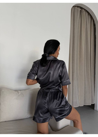 Графитовая всесезон женская пижама графитовая с сатиновым блеском рубашка + шорты Vital-Textile 1297