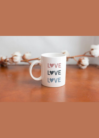 Кружка з принтом "Love Love Love" 330 мл Біла No Brand (324263519)