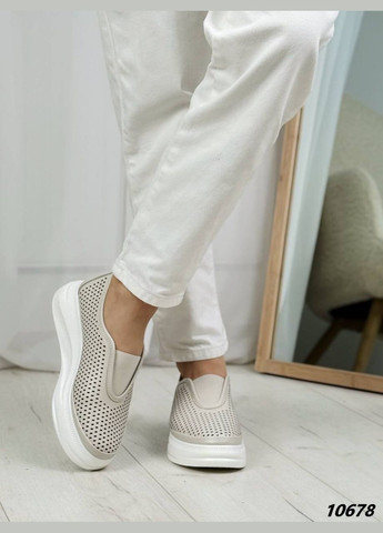 Бежевые мокасины Vakko