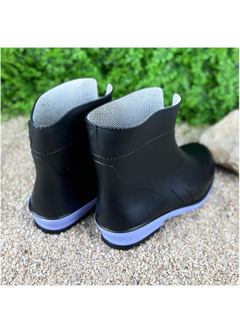 Черные гумовi жiночi чоботи короткi e-00863-3 чорнi Litma