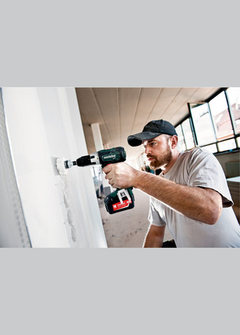 Аккумуляторная дрель-шуруповерт BS 18 LT, 18 В, 2 аккумуляторных блока Li-Power (18 В/4,0 Ач) (Кейс) 602102500 (5834) Metabo (295033041)