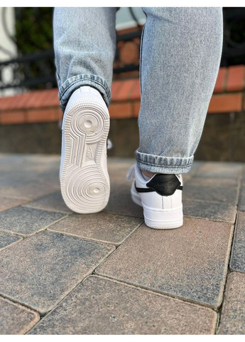 КРОСІВКИ ЖІНОЧІ NIKE AIR FORCE 1 WHITE BLACK НАЙК АІР ФОРС 1 ПРЕМІУМ No Brand чорні демісезони (367174658)