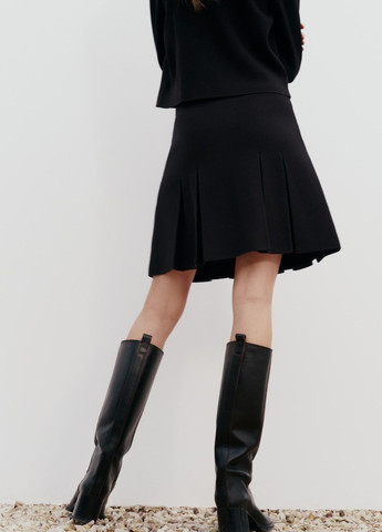 Черная офисная однотонная юбка Zara
