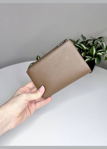 Кожаный мягкий кошелёк на магнитах среднего размера Classic (316218757)