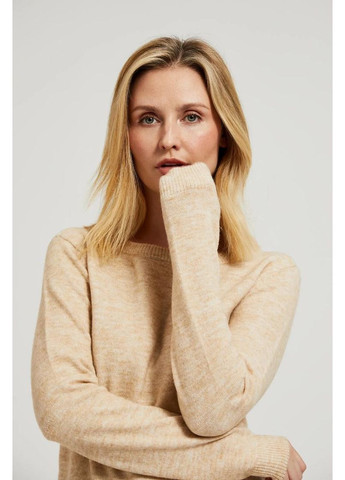 Бежевый зимний свитер Moodo