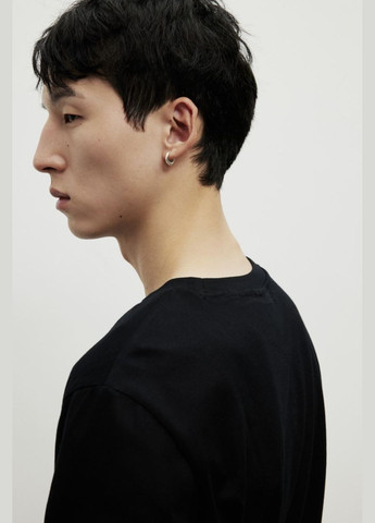 Черный демисезонный лонгслив H&M