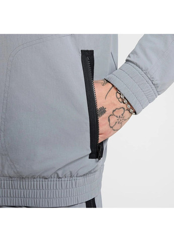 Серая куртка мужская air max grey Nike