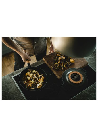 Сковорода (1026571) Fiskars Norden чавунна 28 см (370014425)