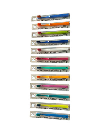 Щетка зубная из нейлона №К19-402 Kiss Fresh сер.жест. (12/288) No Brand (346240972)