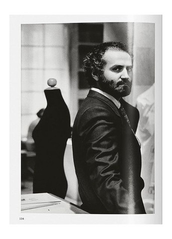 Книга Helmut Newton & Alice Springs. Us and Them (9783836596916) Taschen (364656278)