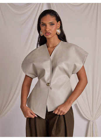 Бежева блузка SHEIN