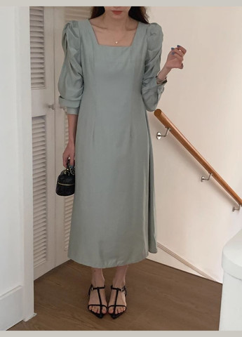 Голубое платье из органзы голубое 111285 голубой No Brand