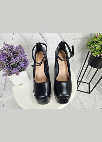 Туфли на широком каблуке с платформой с ремешком застежкой черные (26 см) sp-2931-1 No Brand