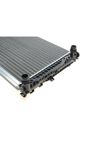 Радиатор охлаждения двигателя A4 1.6/1.9TD MT 96-00 M/J ( ) 03002123 Van Wezel (366136568)