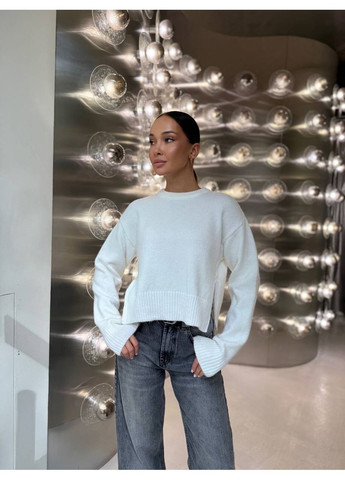 Молочний демісезонний светр жіночий Гермес