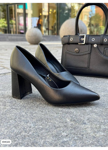 No Brand Жіночі стильні натуральні шкіряні туфлі на стійких підборах колір чорний туфлі-човники чорний з натуральна шкіра, — демісезон (360544711)