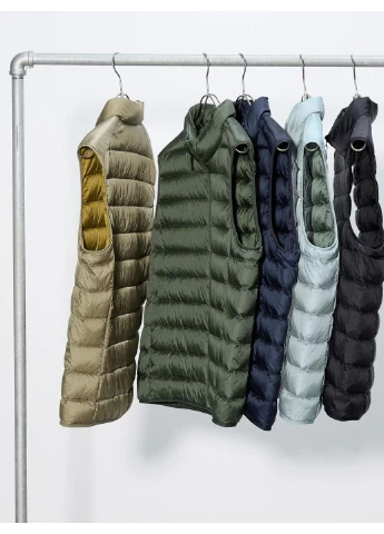Ультралегкий пуховий жилет 472808-02 LIGHT GREY Uniqlo (362679007)