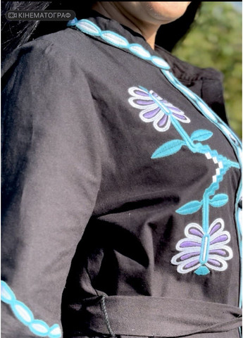 Чёрная длинное платье-вышиванка с поясом на пуговицах в стиле бохо узор орнамент хлопок (356508918)