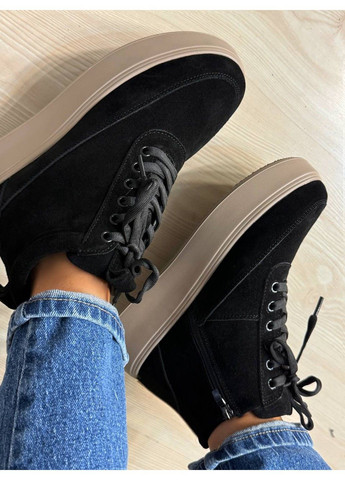 Зимние ботинки женские 280-3 зимние на меху на бежевой подошве замшевые черные Hengji из натуральной замши