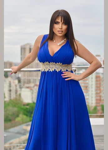 Синее вечернее платье макси с кружевом колокол No Brand однотонное