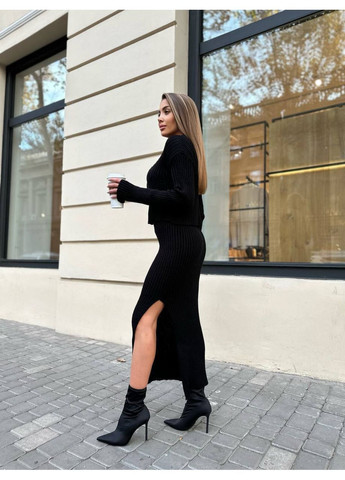 Вязаный женский костюм с юбкой макси и жакетом-кардиганом. MonCher (363849248)