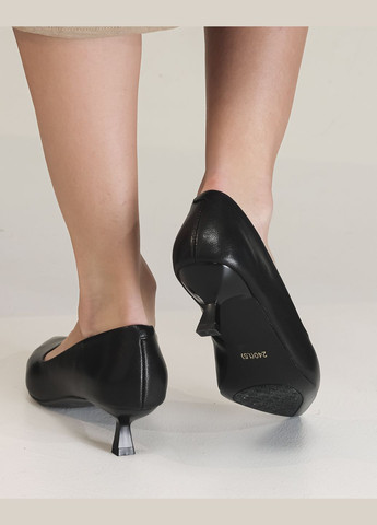 Туфли на шпильке черные кожа Berkonty на среднем каблуке