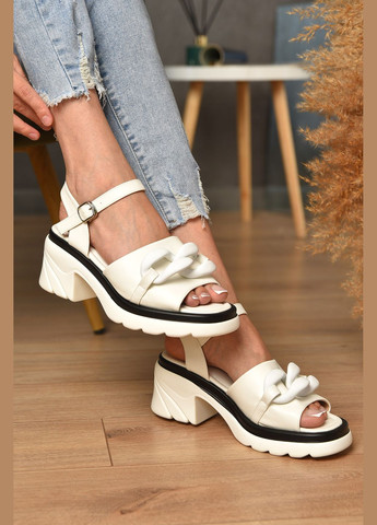 Босоніжки жіночі білого кольору Let's Shop (345569447)