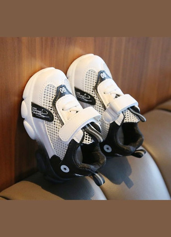 Комбіновані всесезонні кросівки дитячі літні no.1 біло-чорні No Brand