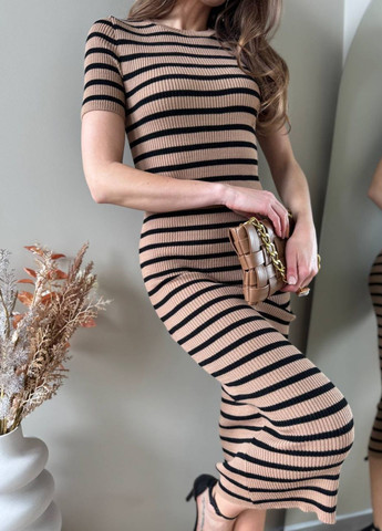 Кавова повсякденний сукня міді приталеного крою з коротким рукавом футляр Allthings в смужку