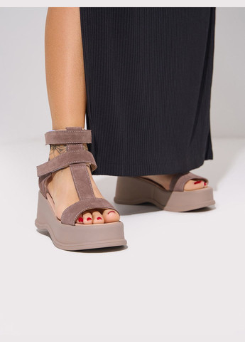 Бежевые босоножки ISSA PLUS на липучке