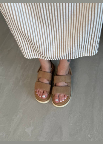 Темно-бежевые босоножки из натуральной замши на платформе. No Brand