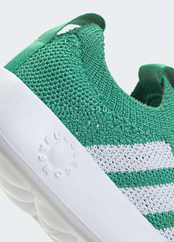 Зеленые всесезонные кроссовки bubblecomfy kids adidas