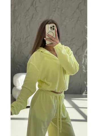 Жіночий Спортивний Костюм Велюровий З Топом Однотонний Seli No Brand (395647691)