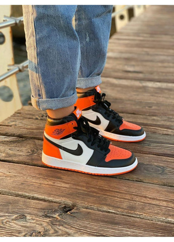КРОСІВКИ ЖІНОЧІ NIKE AIR JORDAN 1 RETRO HIGH BLACK ORANGE WHITE НАЙК АІР ДЖОРДАН No Brand чорні демісезони (367173709)