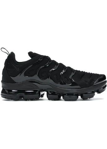 Белые демисезонные кроссовки мужские nike air vapormax plus triple black 924453-004 No Brand