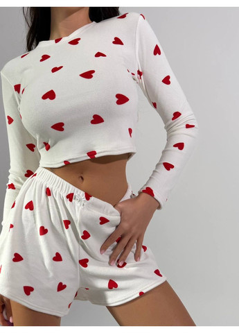 Молочная всесезон женская пижама лонгслив + шорты No Brand