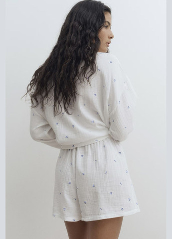Белая всесезон муслиновый комплект H&M сорочка/шорти